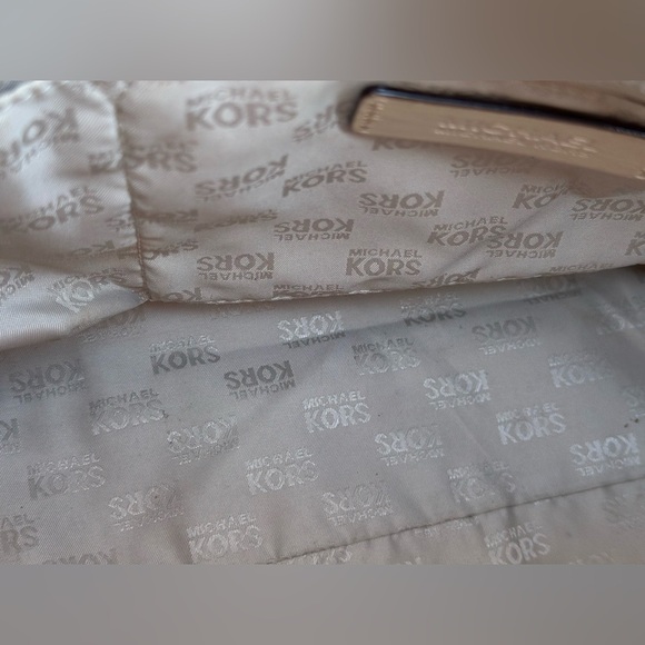 Michael Kors Metallic Gold Signature Sutton Bowler style satchel handbag - Picture 9 of 13